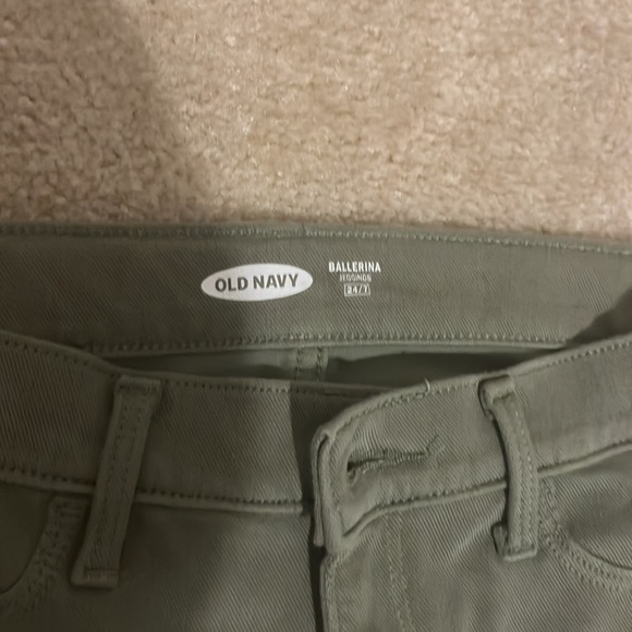 Stretchy legging jeans…army geen - Picture 2 of 3